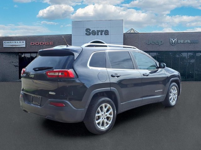 Used 2015 Jeep Cherokee Latitude w/ Cold Weather Group FWD image 7