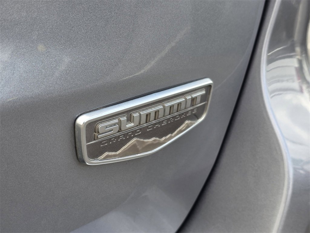 Used 2021 Jeep Grand Cherokee Summit w/ Platinum Series Group image 10