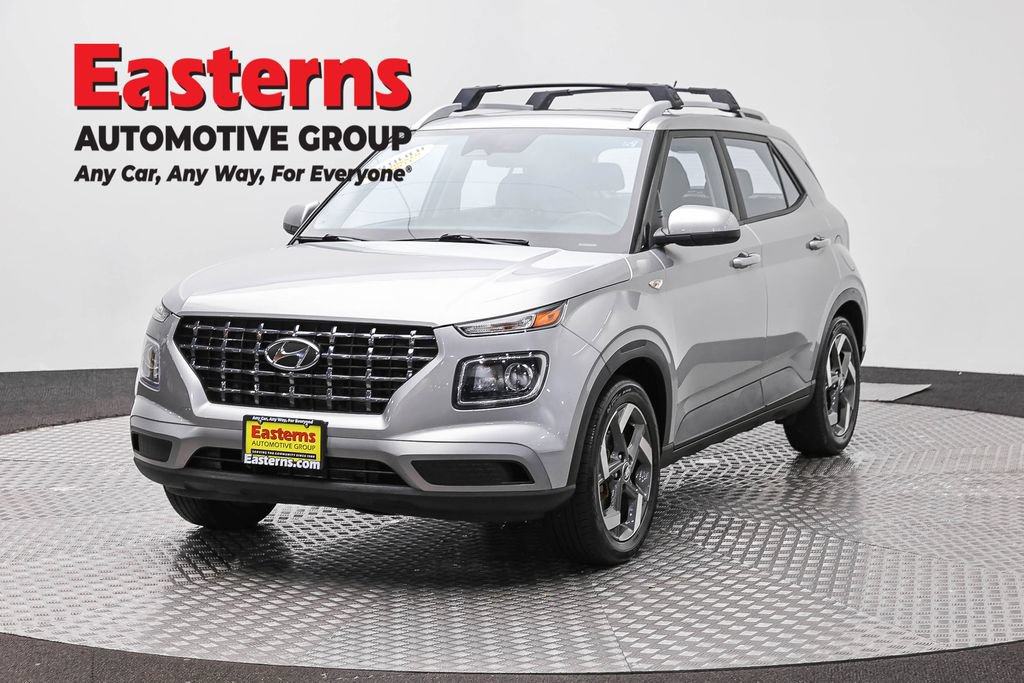 Used 2023 Hyundai Venue SEL