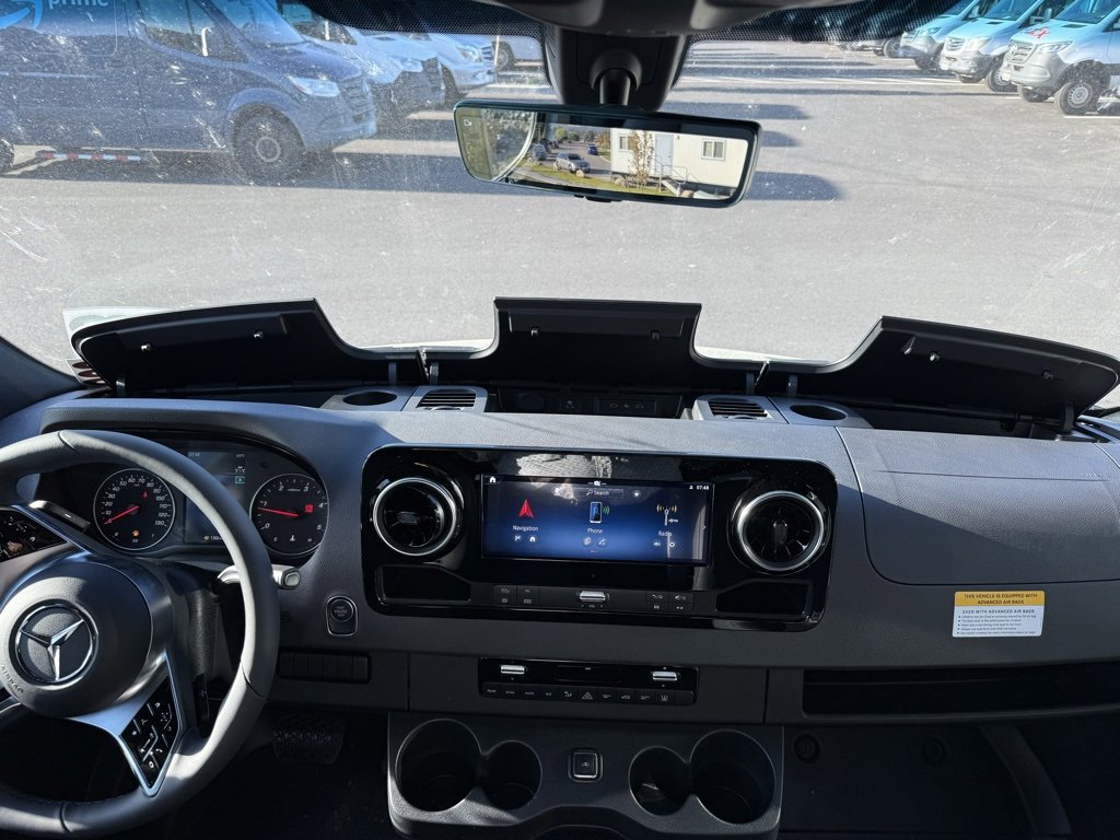 New 2025 Mercedes-Benz Sprinter 2500 image 25