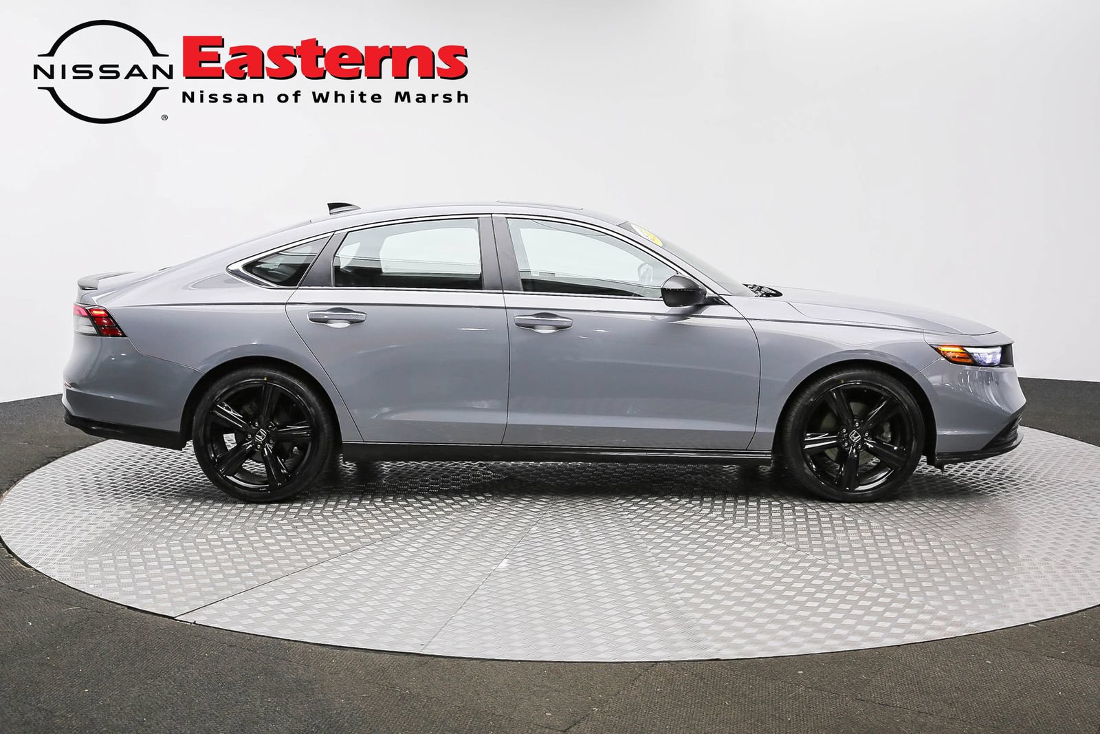 Used 2023 Honda Accord Sport image 4