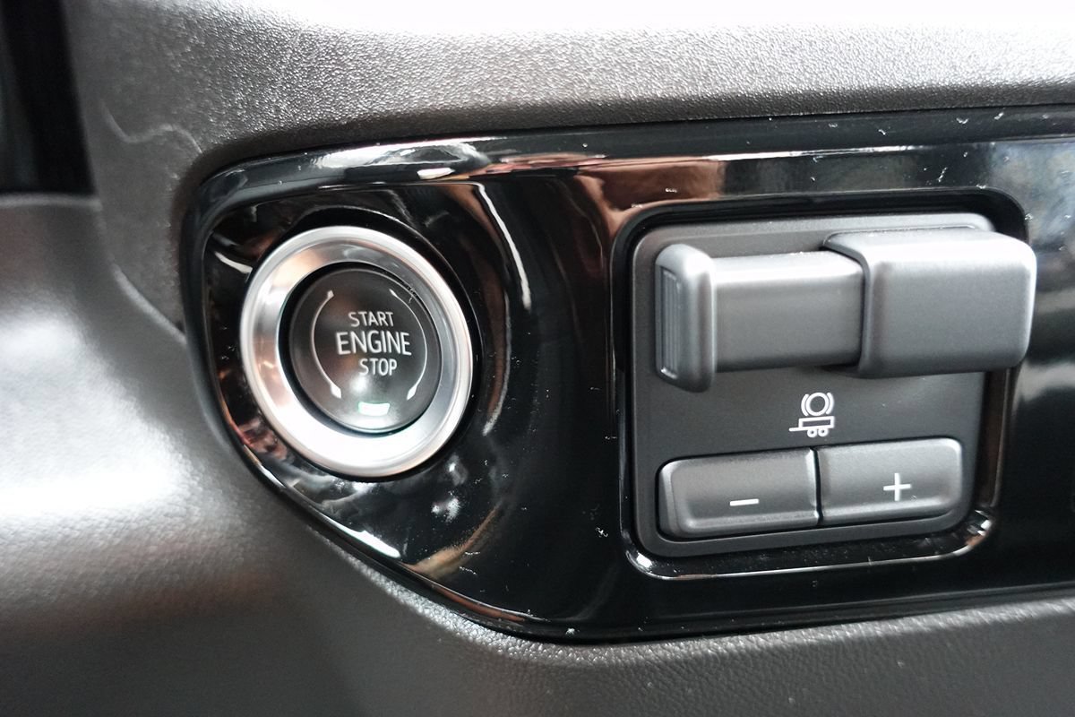 Used 2025 GMC Sierra 1500 Elevation AWD/4WD image 47