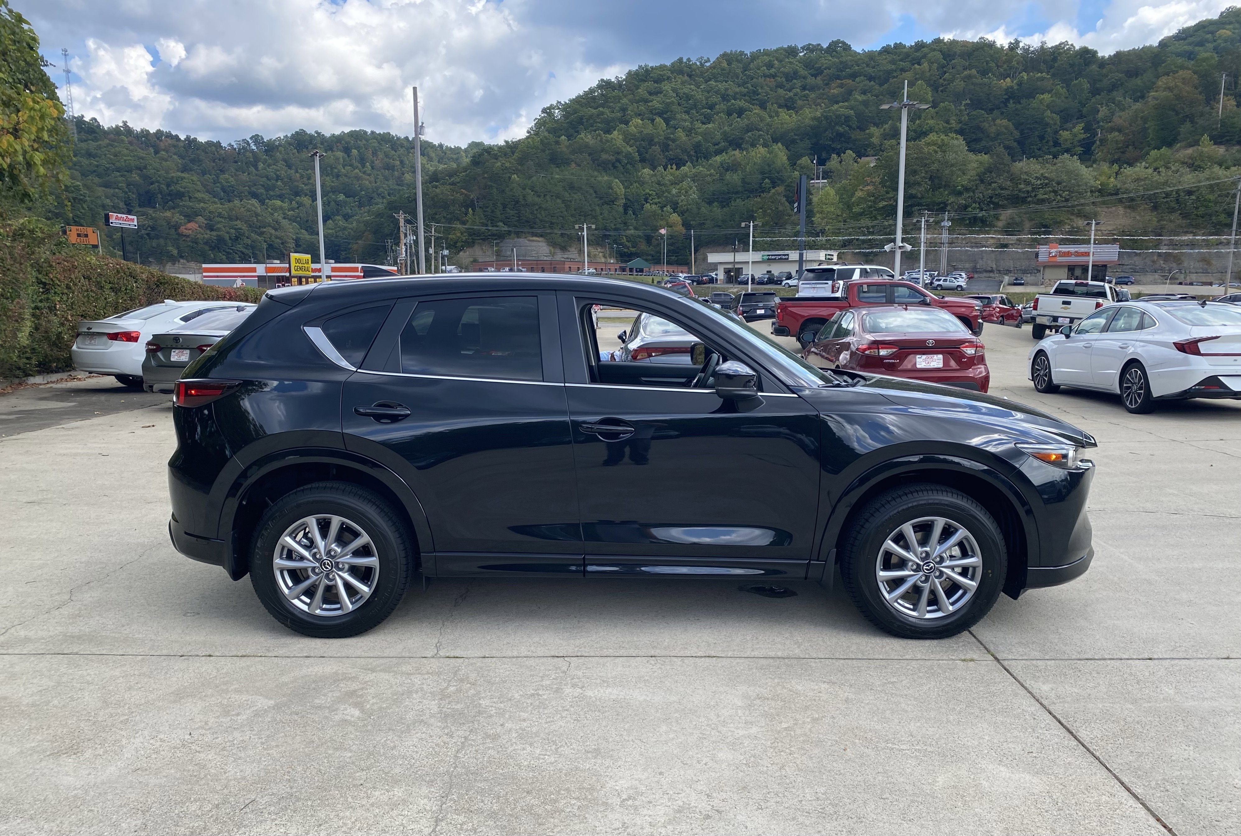 New 2025 MAZDA CX-5 AWD 2.5 S w/ Preferred Package image 30