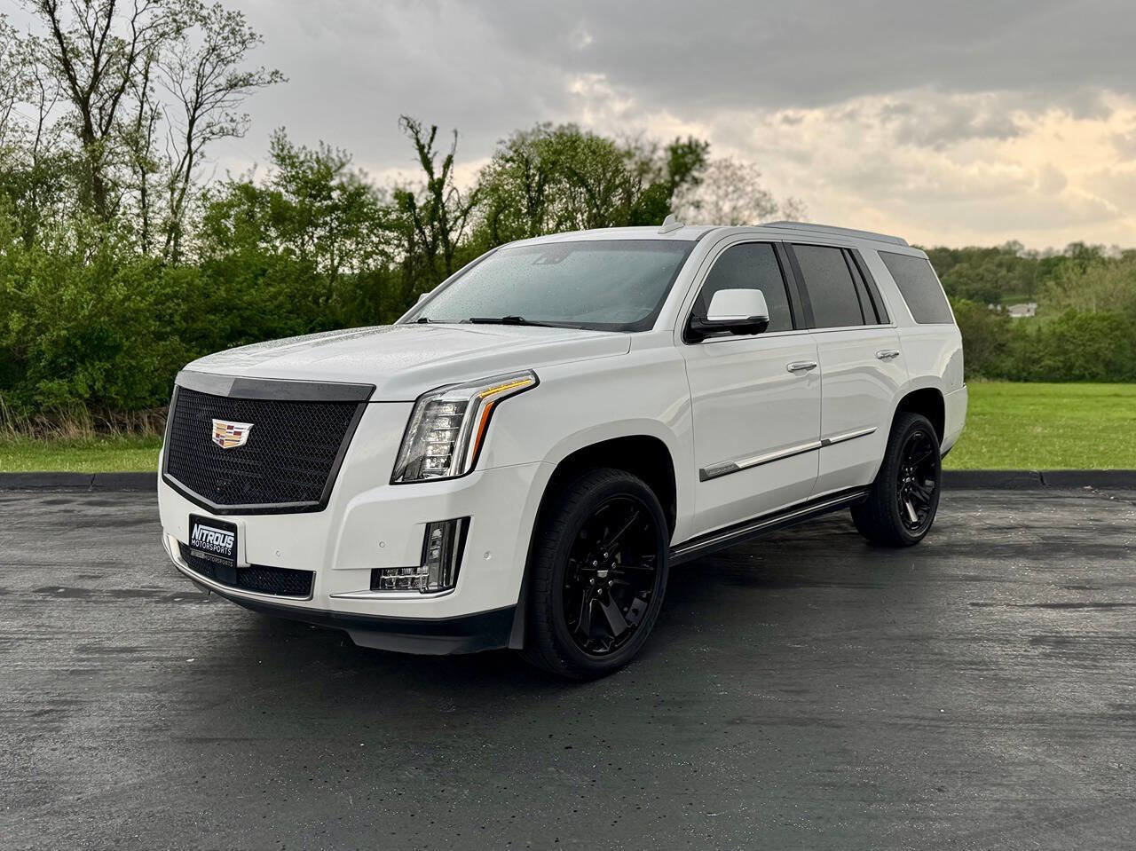 Used 2018 Cadillac Escalade Platinum image 7