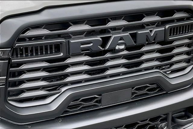 Certified 2026 RAM 3500 Tradesman AWD/4WD image 31