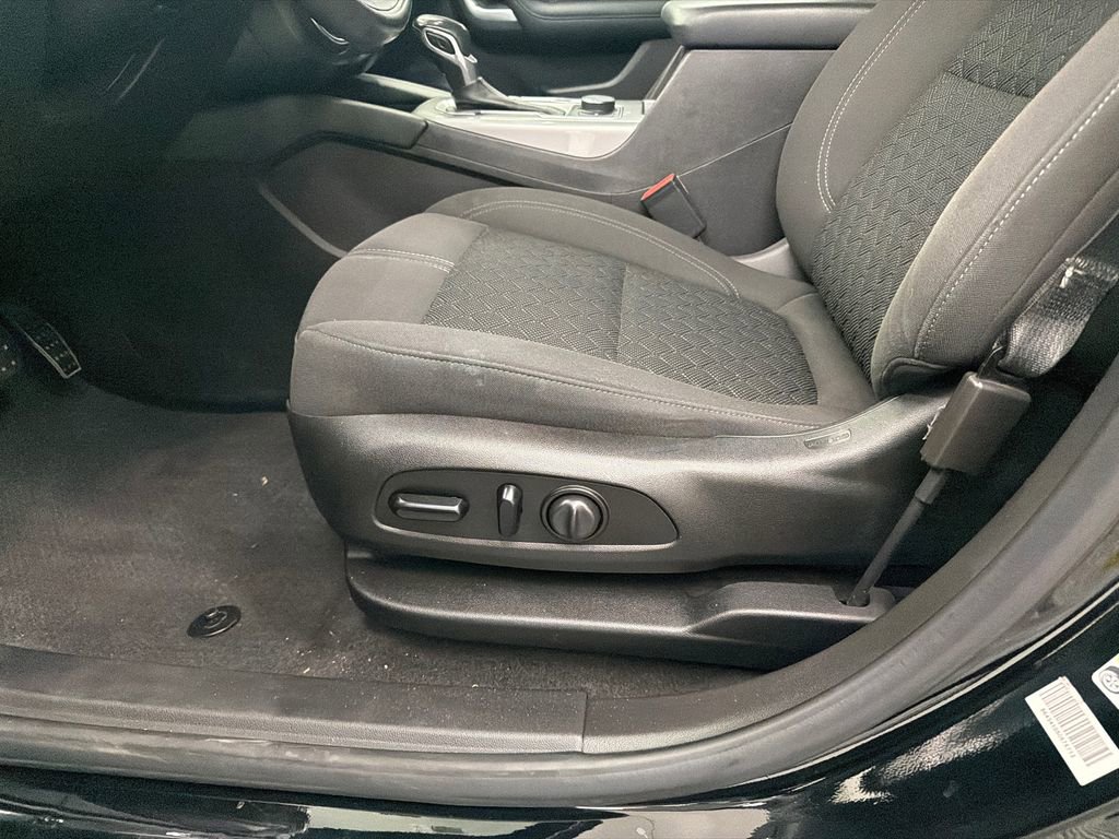 Used 2019 Chevrolet Blazer LT image 10