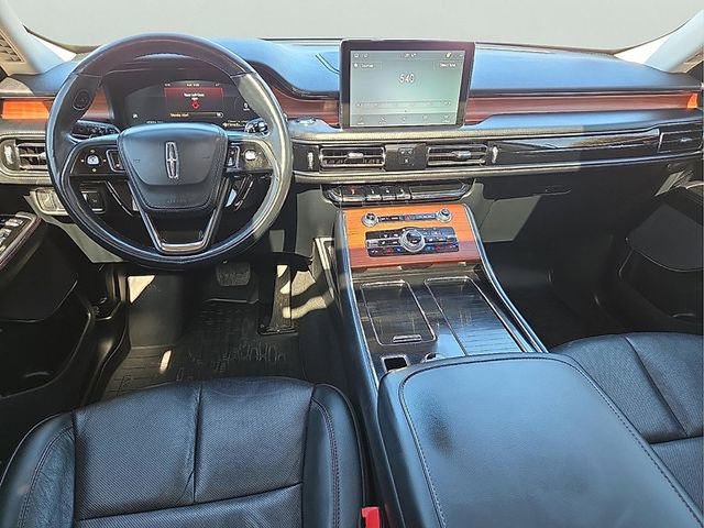 Used 2023 Lincoln Aviator Reserve w/ Elements Package Plus AWD/4WD image 11