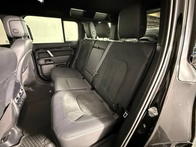 Used 2023 Land Rover Defender 110 V8 AWD/4WD image 20