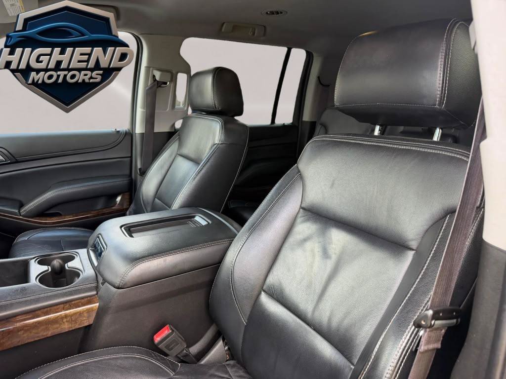Used 2016 Chevrolet Suburban LS RWD image 12