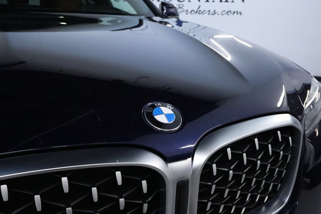Used 2022 BMW X4 xDrive30i AWD/4WD image 9