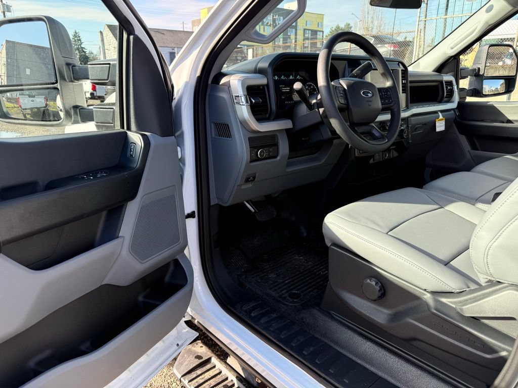 New 2026 Ford F250 XL w/ XL Chrome Package AWD/4WD image 24