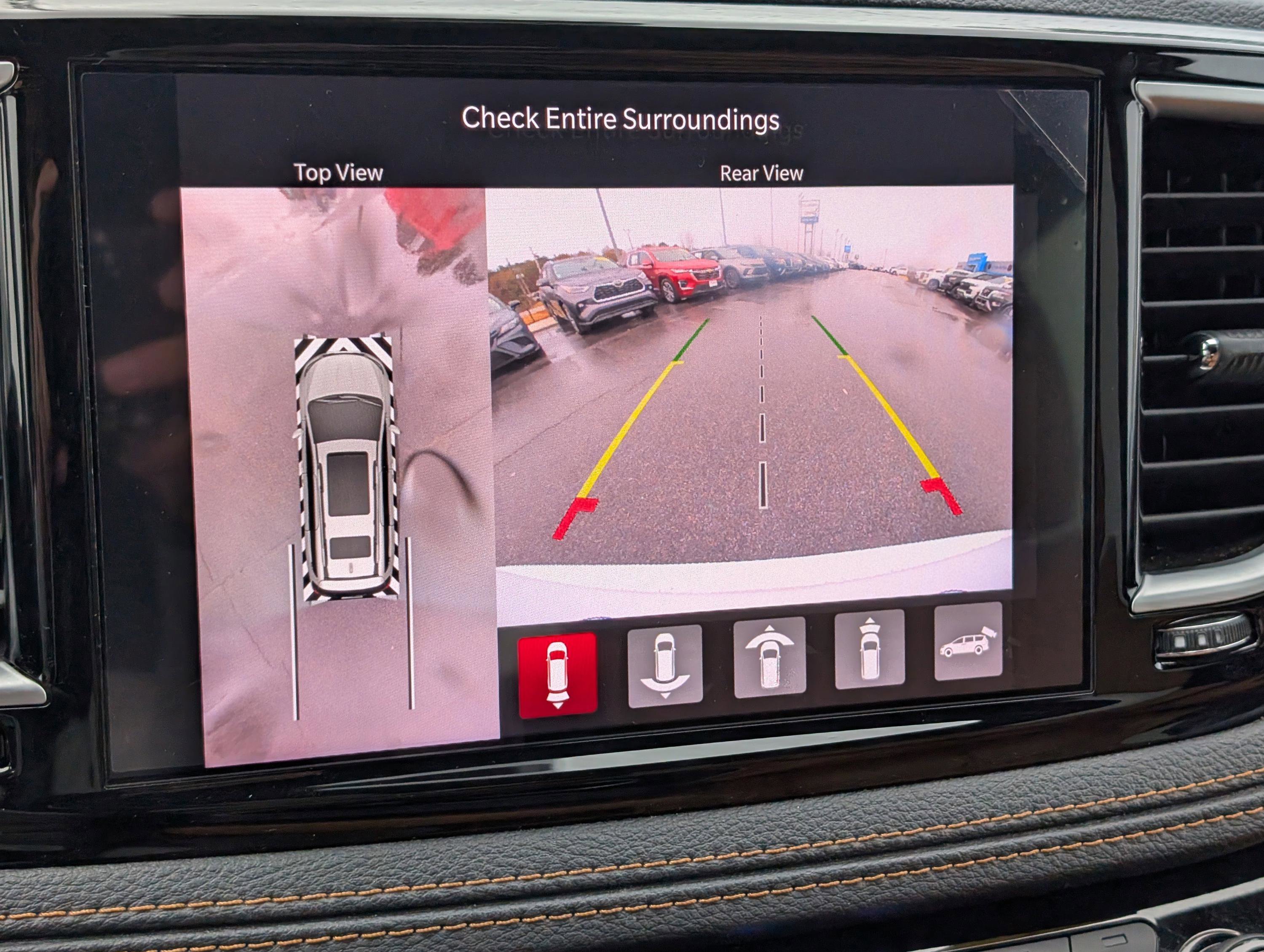 Used 2022 Chrysler Pacifica Pinnacle AWD/4WD image 25