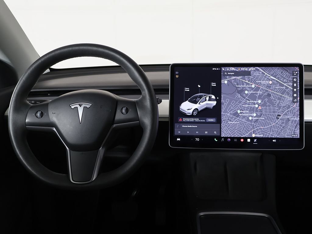 Used 2022 Tesla Model Y Long Range AWD/4WD image 34