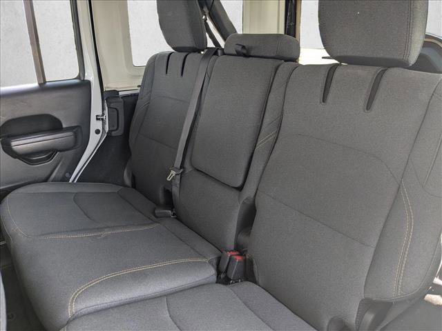 Used 2024 Jeep Wrangler Unlimited AWD/4WD image 18