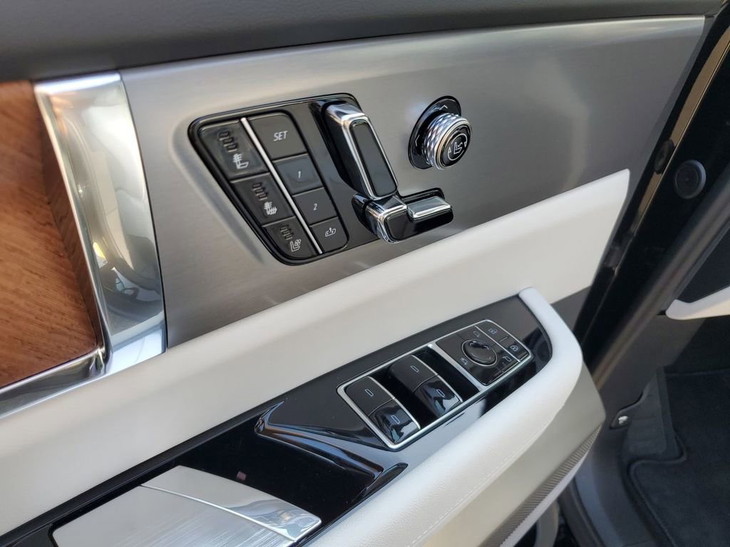 New 2026 Cadillac Vistiq Luxury image 23