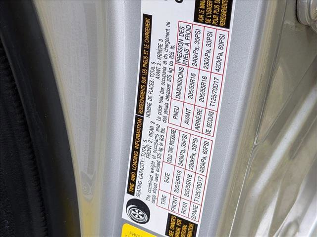 Used 2021 Toyota Corolla LE FWD image 17