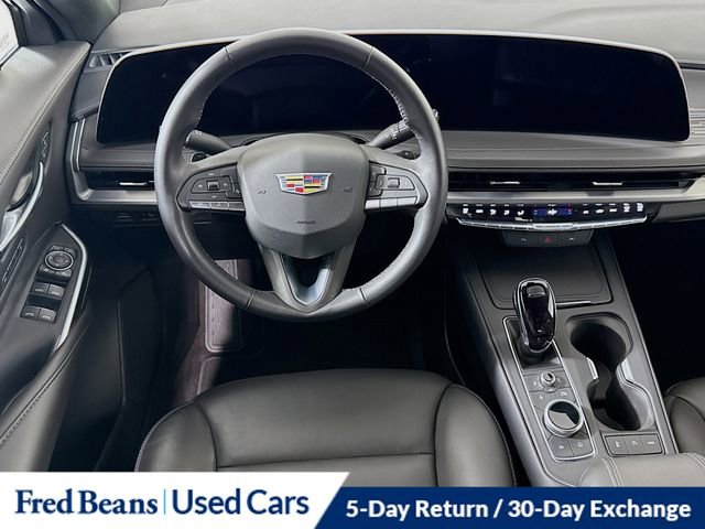 Used 2025 Cadillac XT4 Premium Luxury image 23