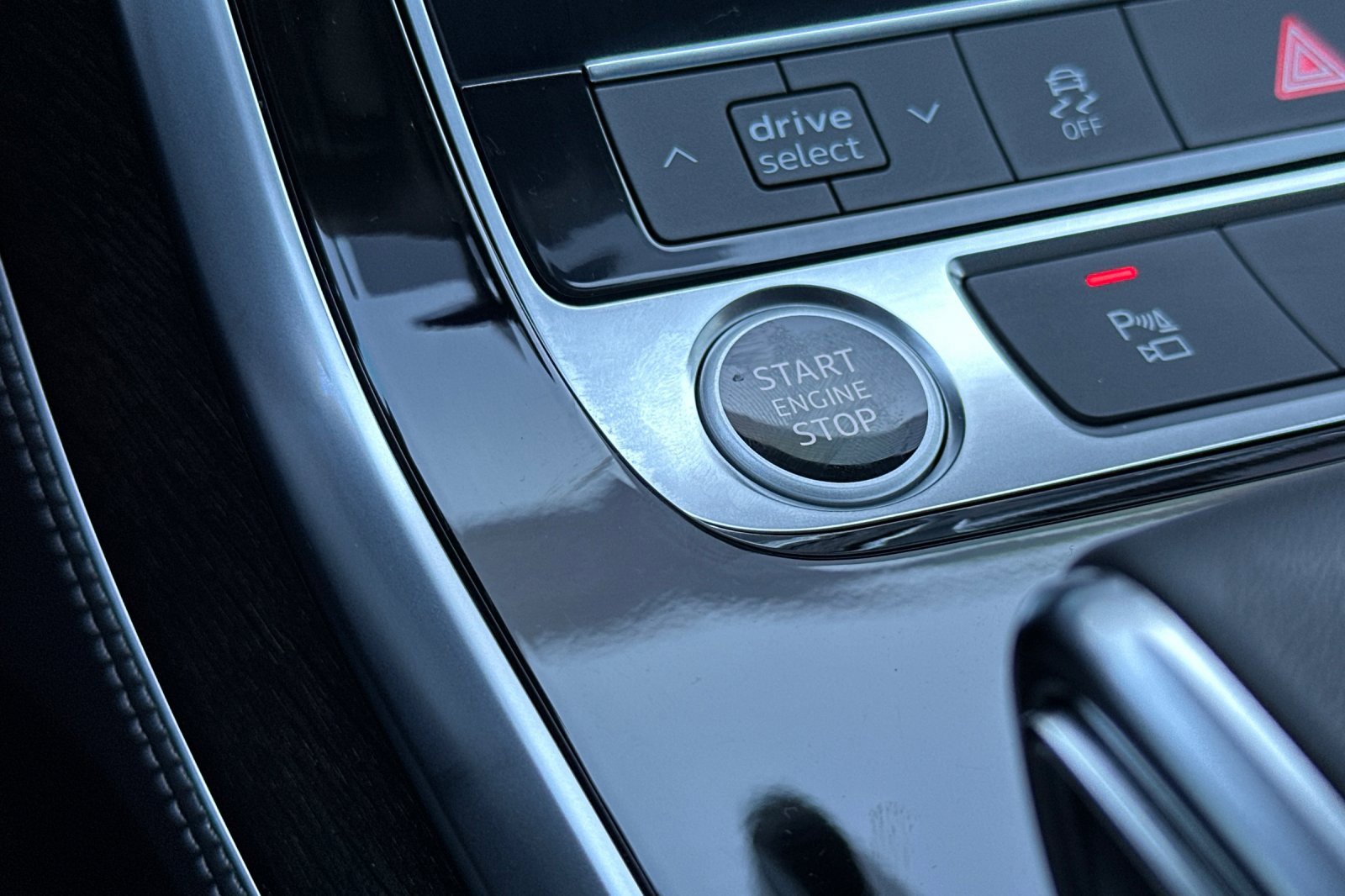 Used 2025 Audi Q7 3.0T Premium Plus image 26