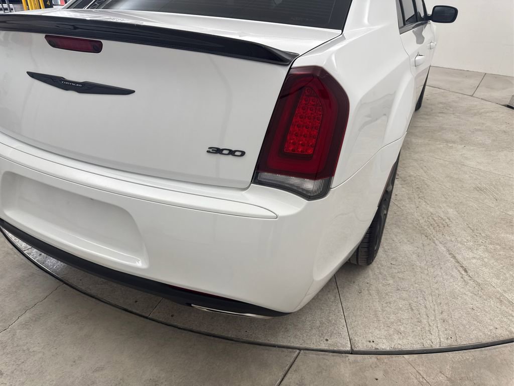 Used 2023 Chrysler 300 Touring w/ Sport Appearance Package RWD image 21