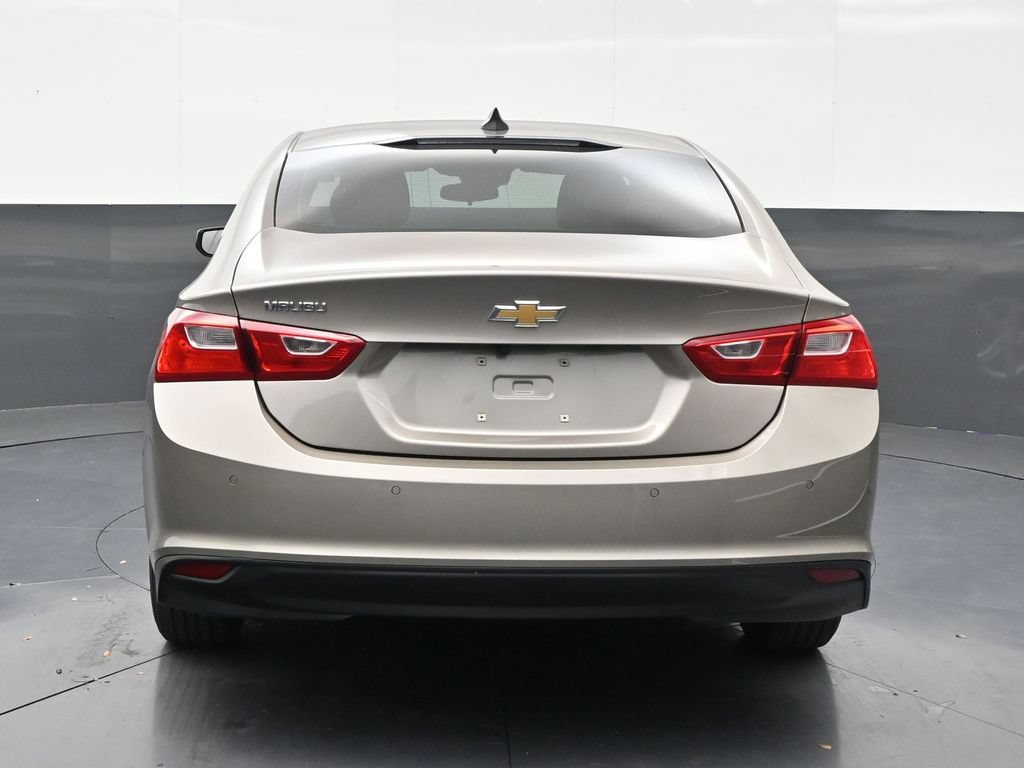 Used 2025 Chevrolet Malibu LS FWD image 4