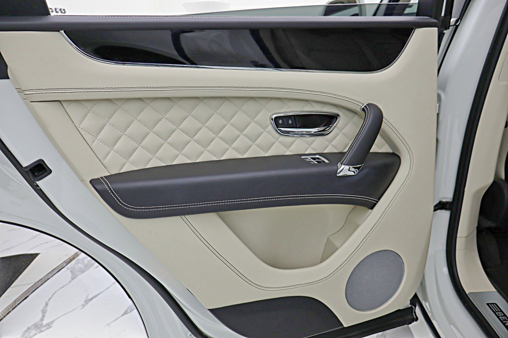 Certified 2017 Bentley Bentayga AWD/4WD image 46