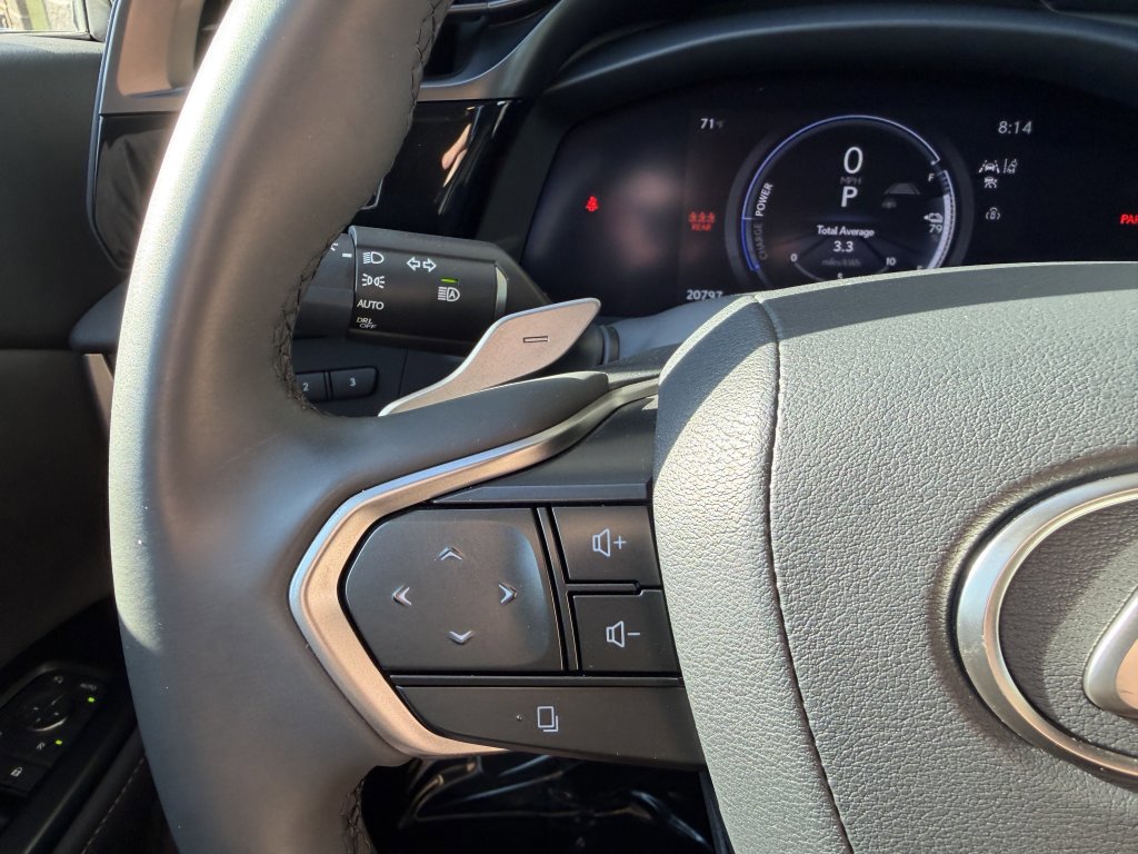 Used 2023 Lexus RZ 450e Premium image 25