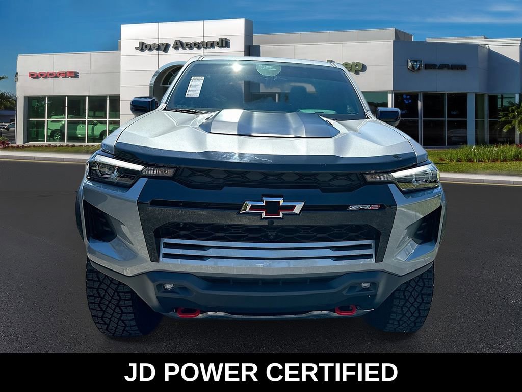 Used 2025 Chevrolet Colorado ZR2 w/ Midnight Edition image 2