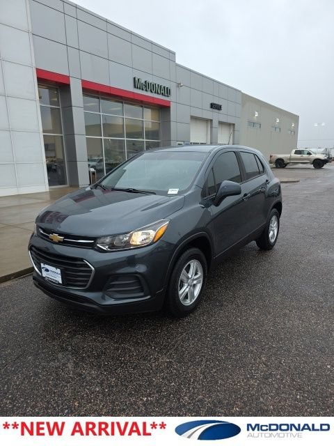 Used 2021 Chevrolet Trax LS w/ Tint and Cruise Package AWD/4WD image 1
