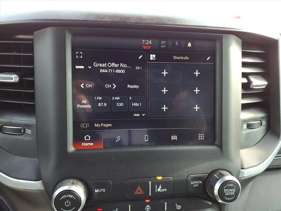 Used 2023 RAM 1500 Big Horn image 30