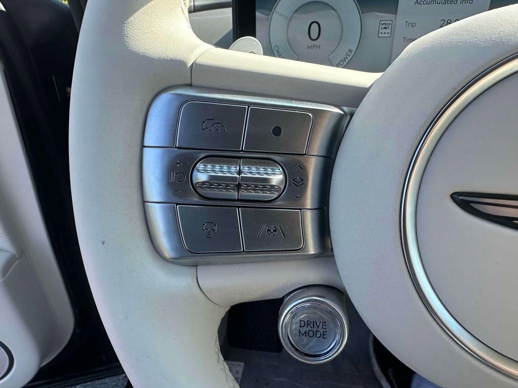 New 2024 Genesis GV60 Advanced w/ Cargo Package image 6