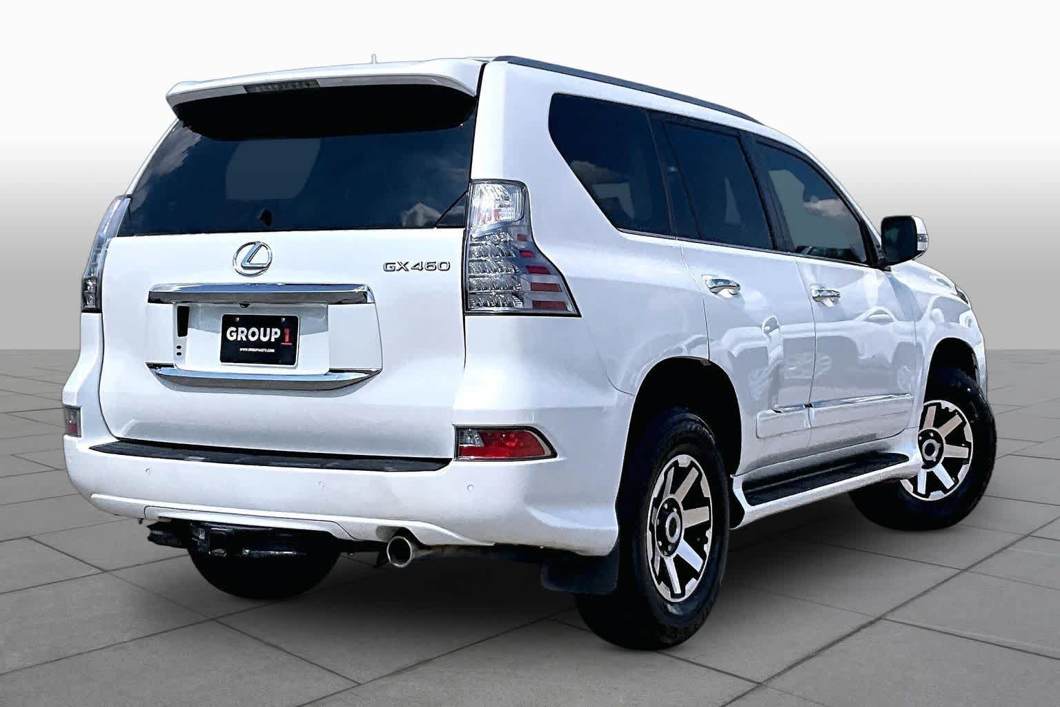 Used 2016 Lexus GX 460 w/ Premium Package AWD/4WD image 13