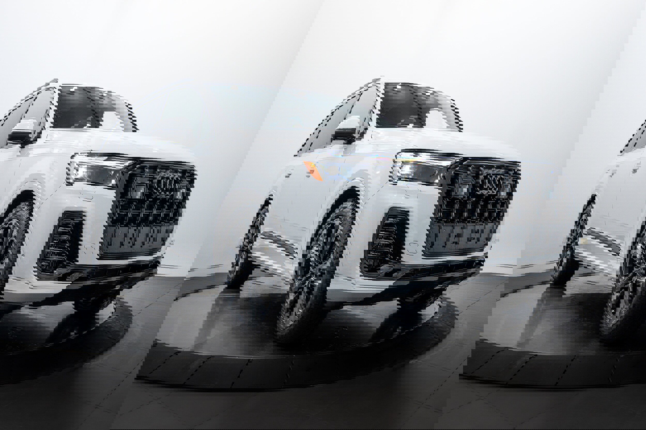 New 2026 Audi Q7 3.0T Premium Plus