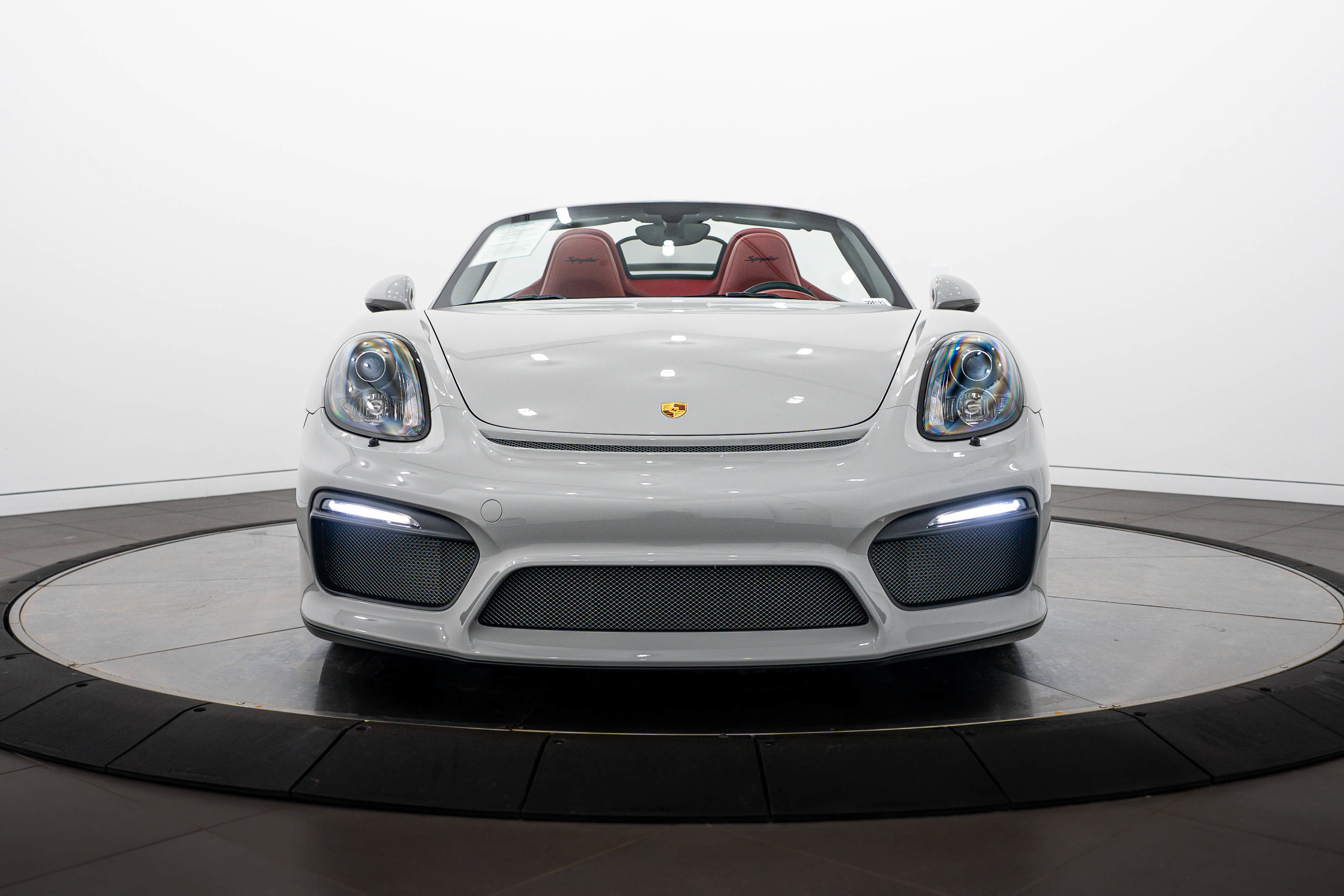 Certified 2016 Porsche Boxster Spyder RWD image 10