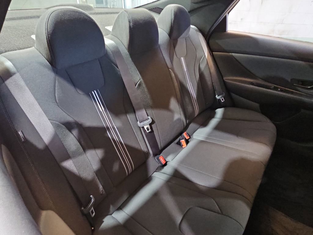 New 2025 Hyundai Elantra Sport image 11