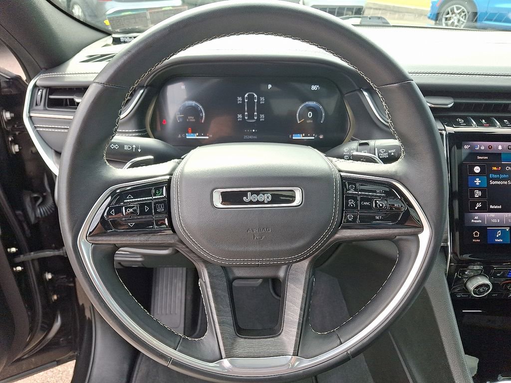 Used 2022 Jeep Grand Cherokee L Overland AWD/4WD image 21