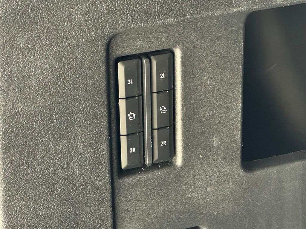 Used 2023 Lincoln Navigator L Reserve image 12