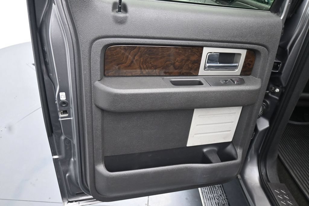 Used 2013 Ford F150 Platinum AWD/4WD image 16