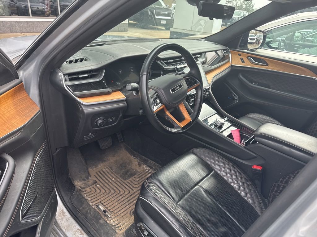 Used 2022 Jeep Grand Cherokee L Summit AWD/4WD image 11