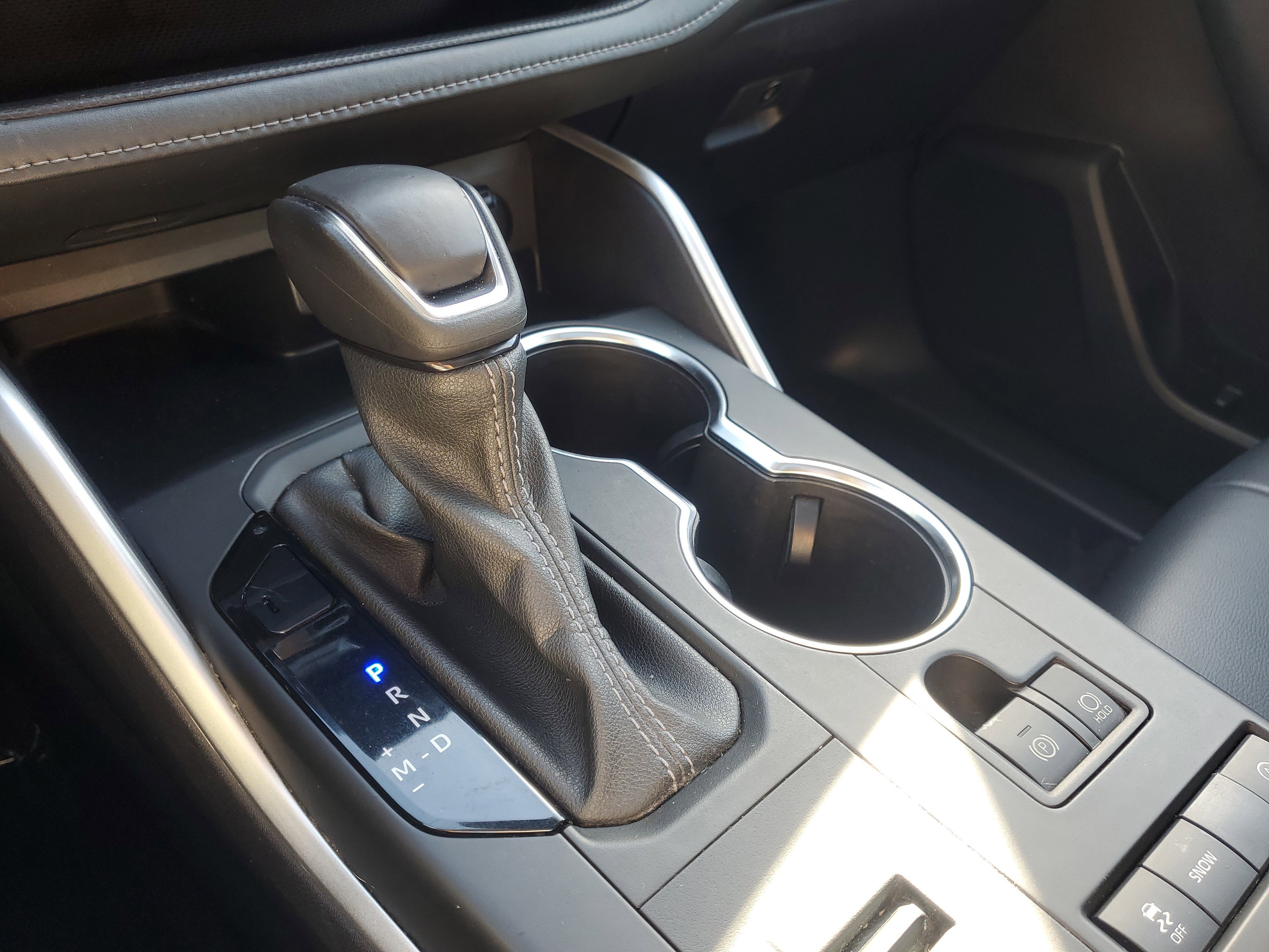 Used 2022 Toyota Highlander XLE image 31