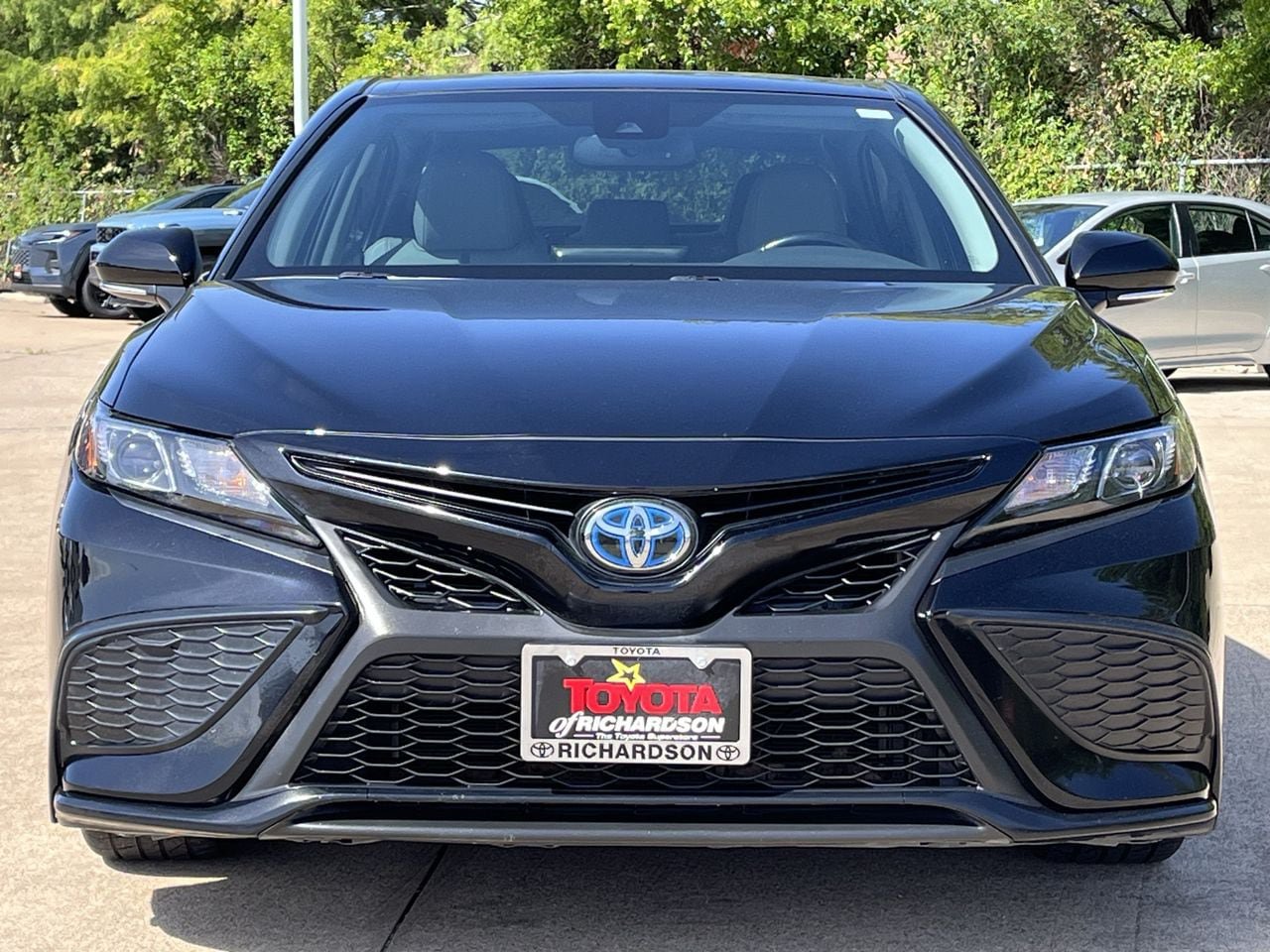 Used 2023 Toyota Camry SE w/ Audio Upgrade Package FWD image 7