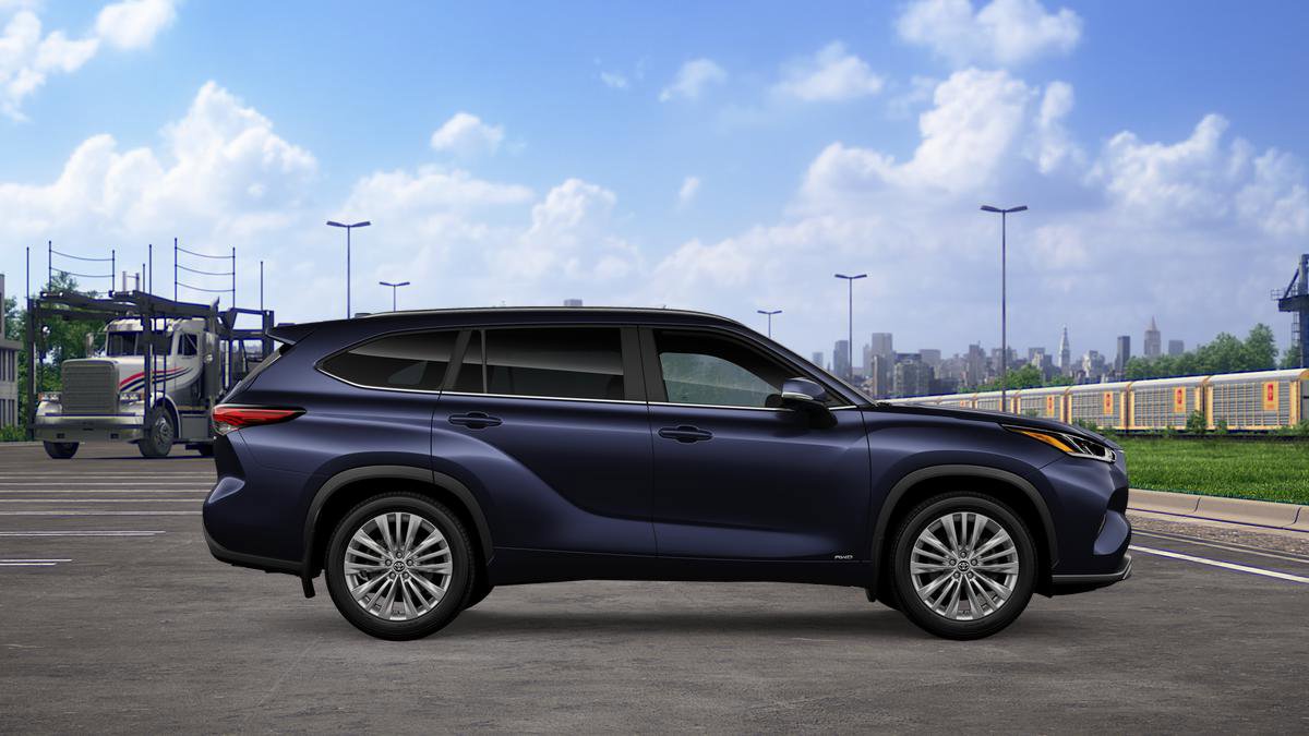 New 2026 Toyota Highlander Platinum image 12