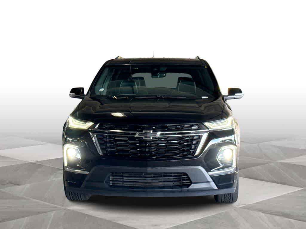 Used 2023 Chevrolet Traverse Premier w/ Redline Edition FWD image 3