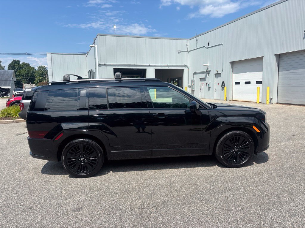 Used 2025 Hyundai Santa Fe Calligraphy AWD/4WD image 5