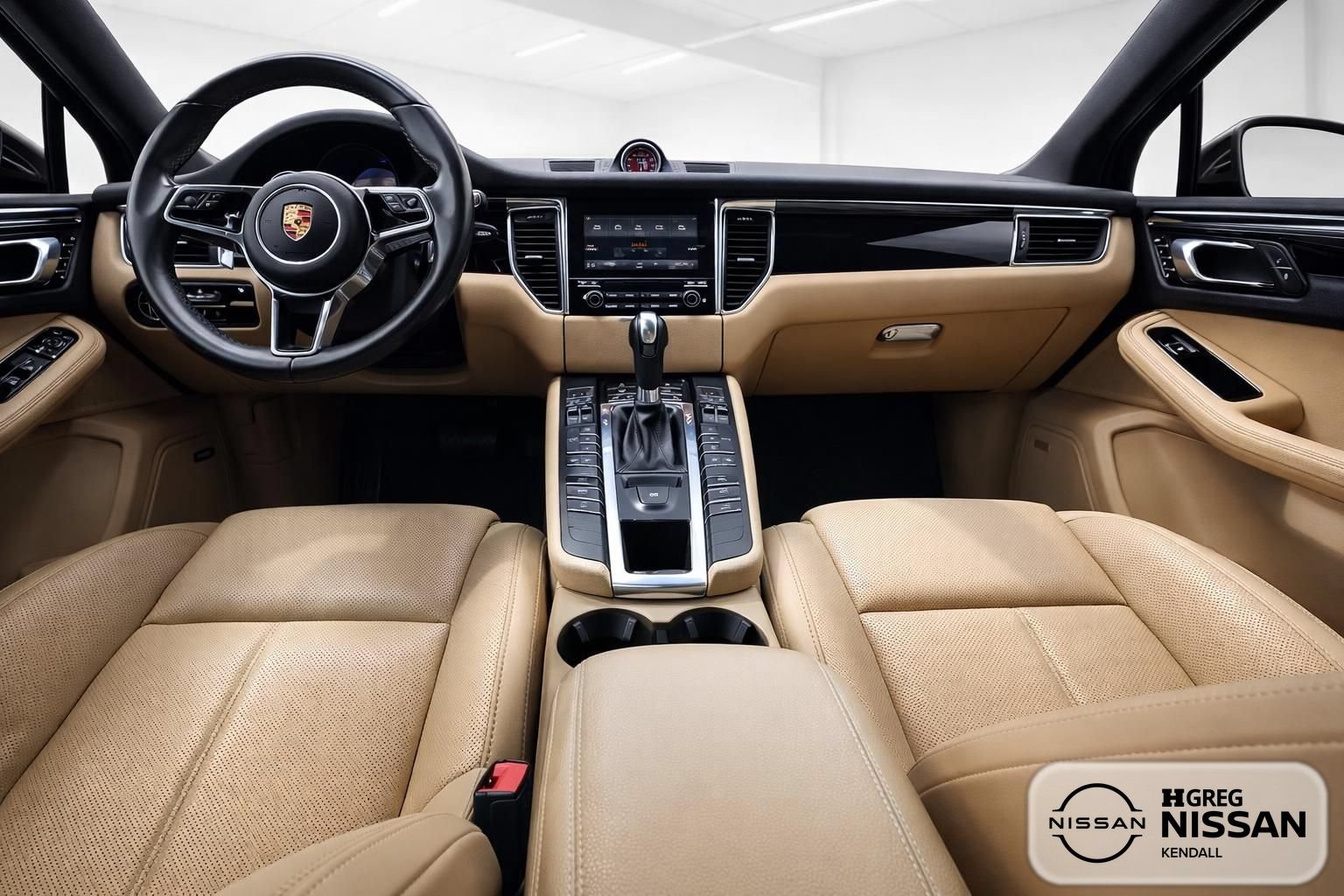 Used 2018 Porsche Macan S AWD/4WD image 9