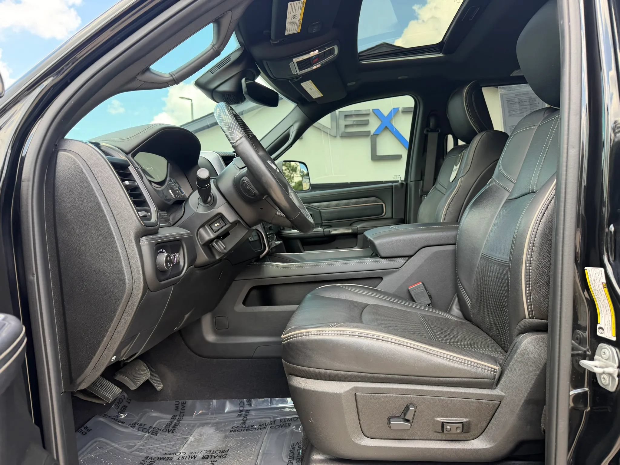 Used 2020 RAM 2500 Limited AWD/4WD image 14