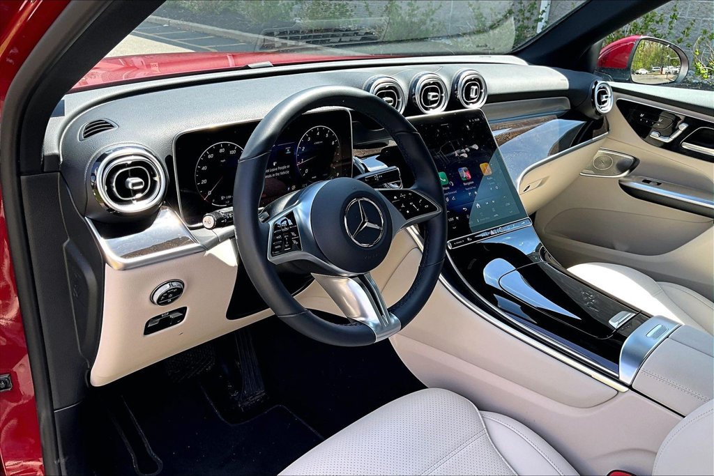 Used 2026 Mercedes-Benz GLC 300 4MATIC image 13