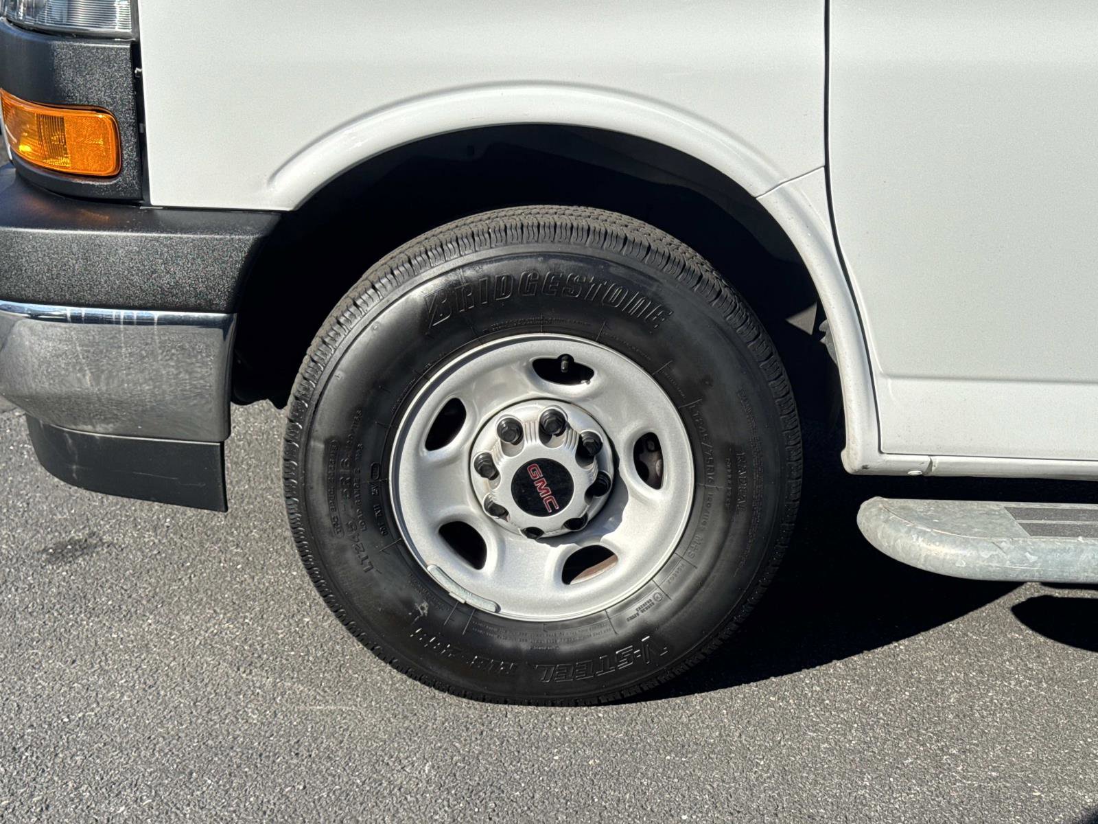 Used 2024 GMC Savana 2500 Work Van w/ Driver Convenience Package image 28