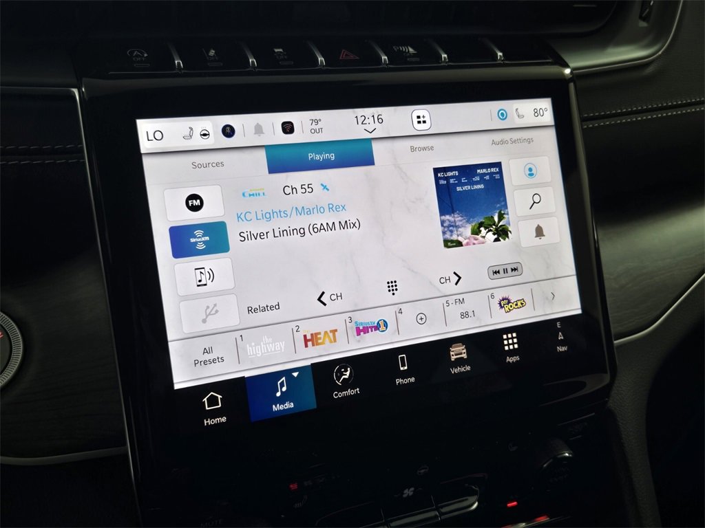 New 2025 Jeep Grand Cherokee L Altitude image 18