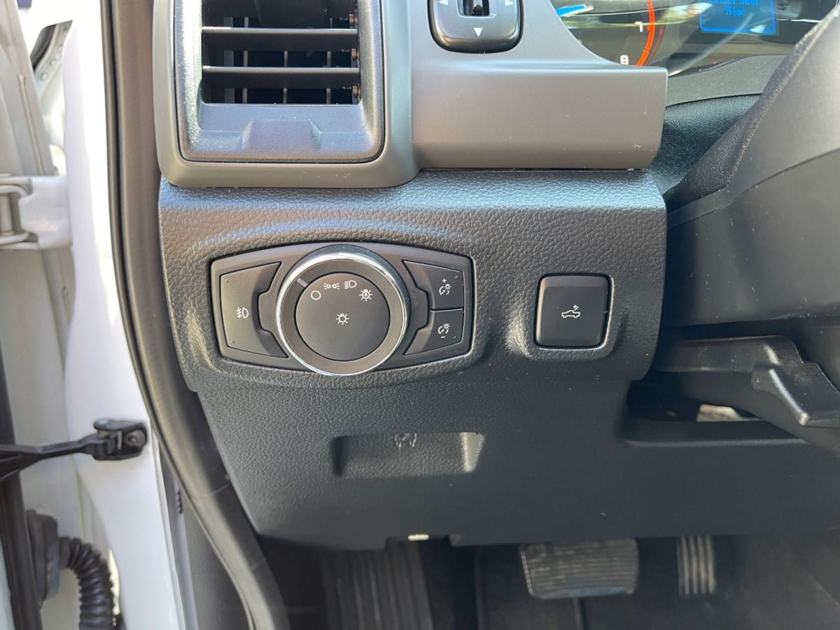 Used 2019 Ford Ranger XL w/ Equipment Group 101A Mid RWD image 18