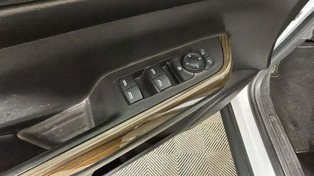 Used 2017 GMC Acadia SLE FWD image 11